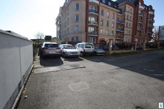 PARKING SOTTEVILLE LES ROUEN