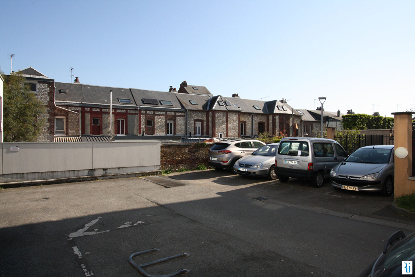 PARKING SOTTEVILLE LES ROUEN